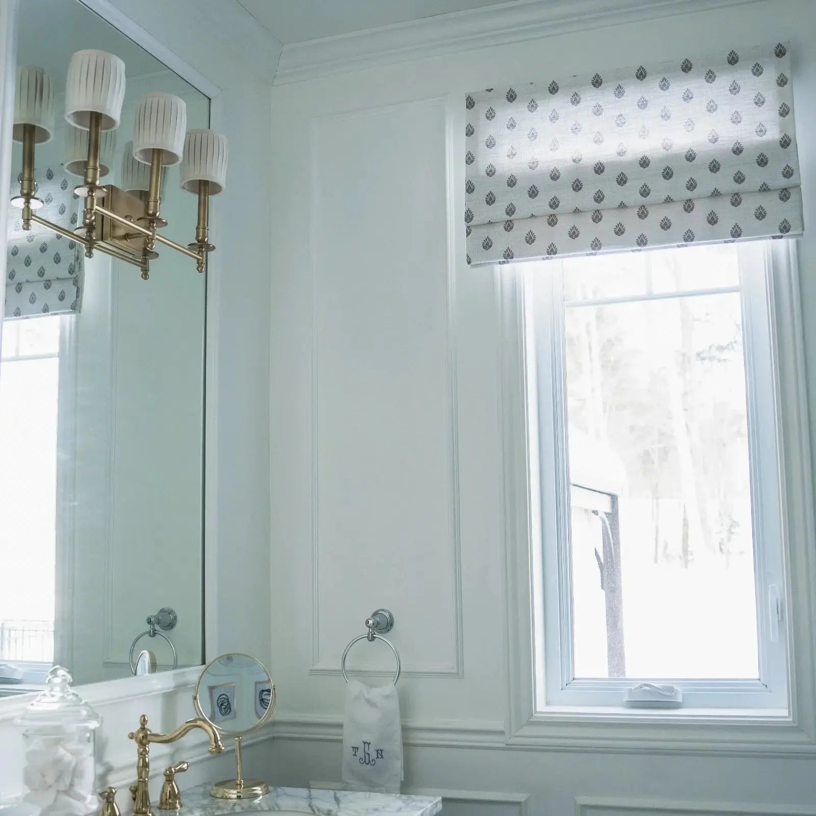 Stefana Silber Printed Cordless Roman Blind?-TWOPAGES