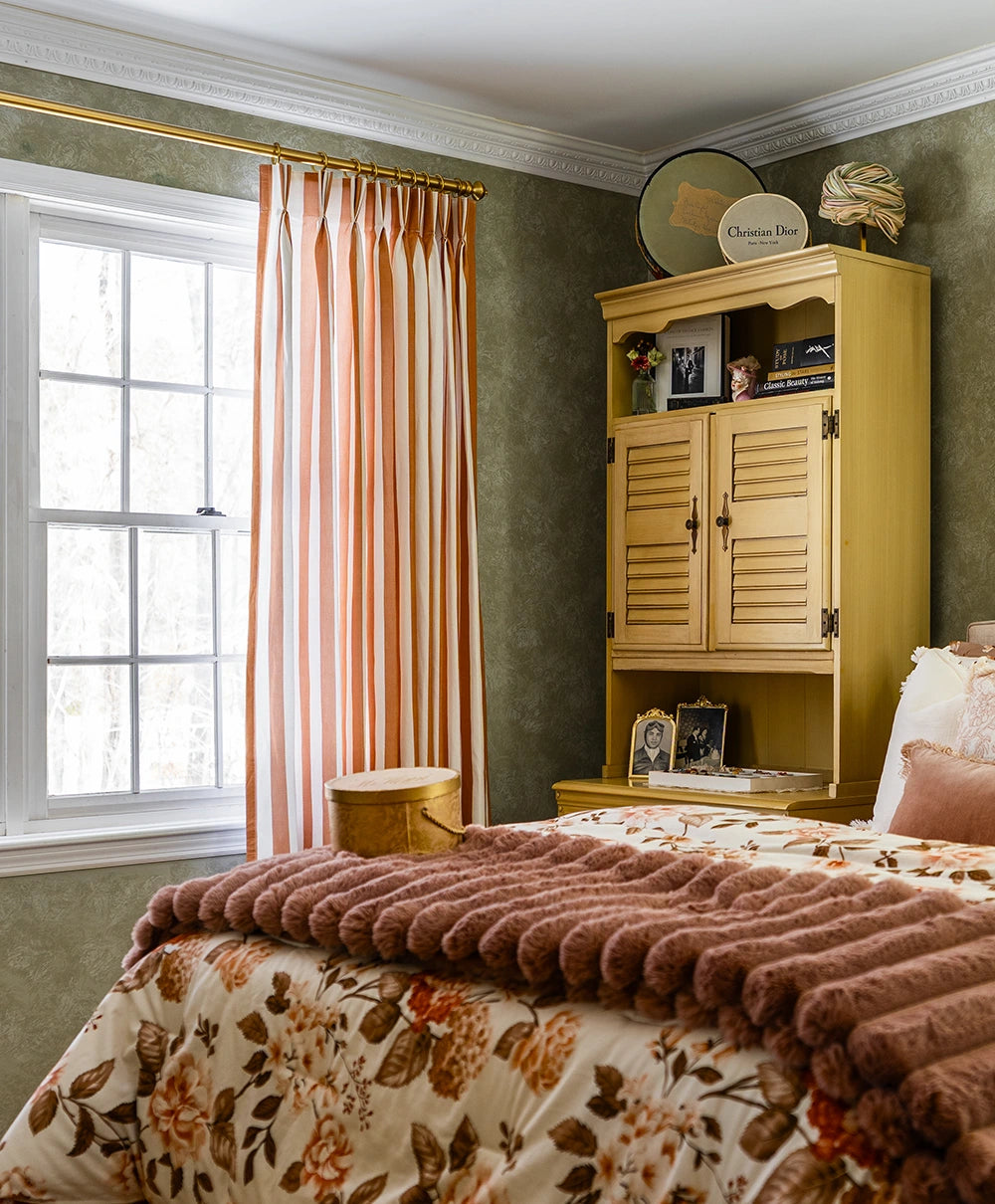 UK TWOPAGES CURTAINS