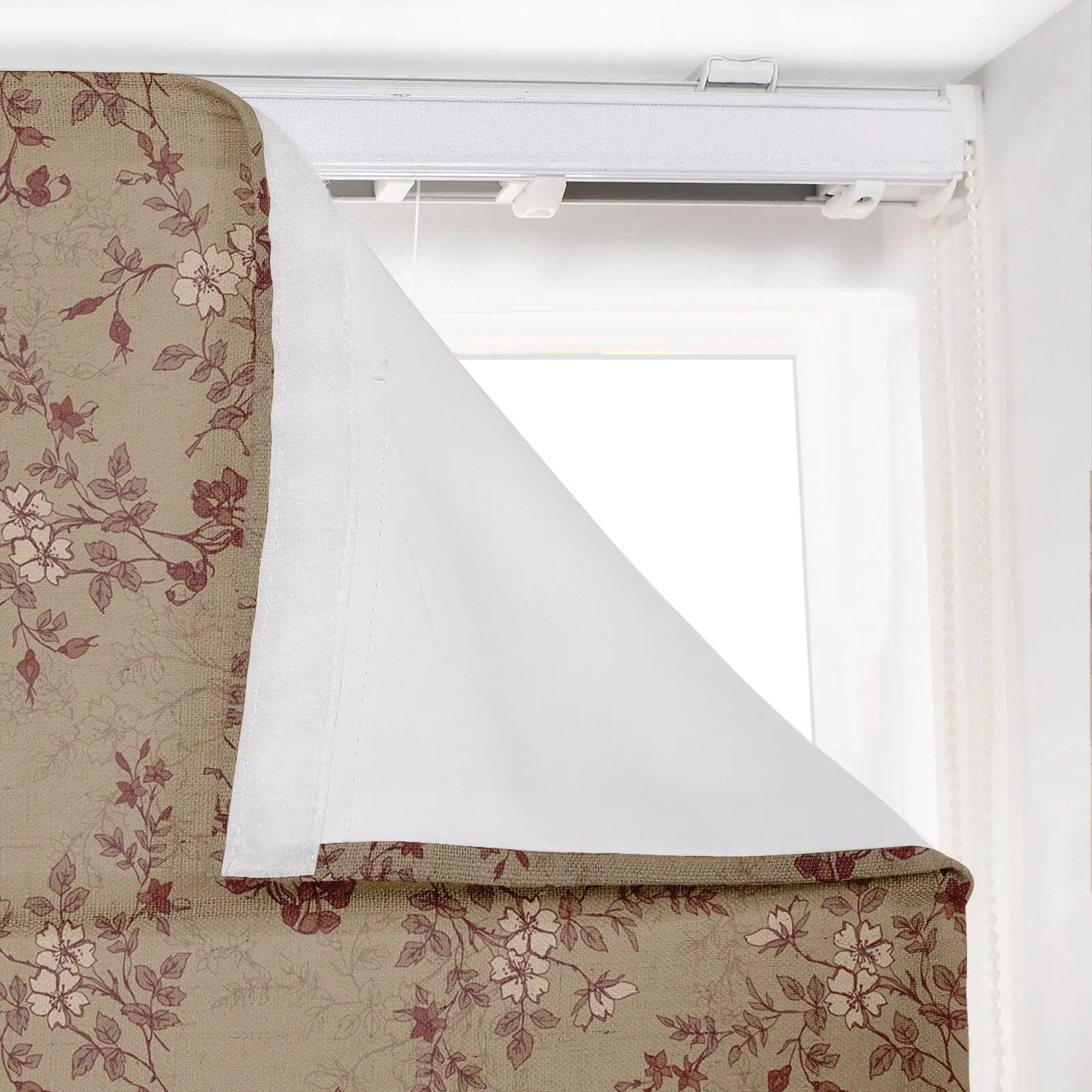 Sara Le Printed Roman Shade Cord Lift TWOPAGES