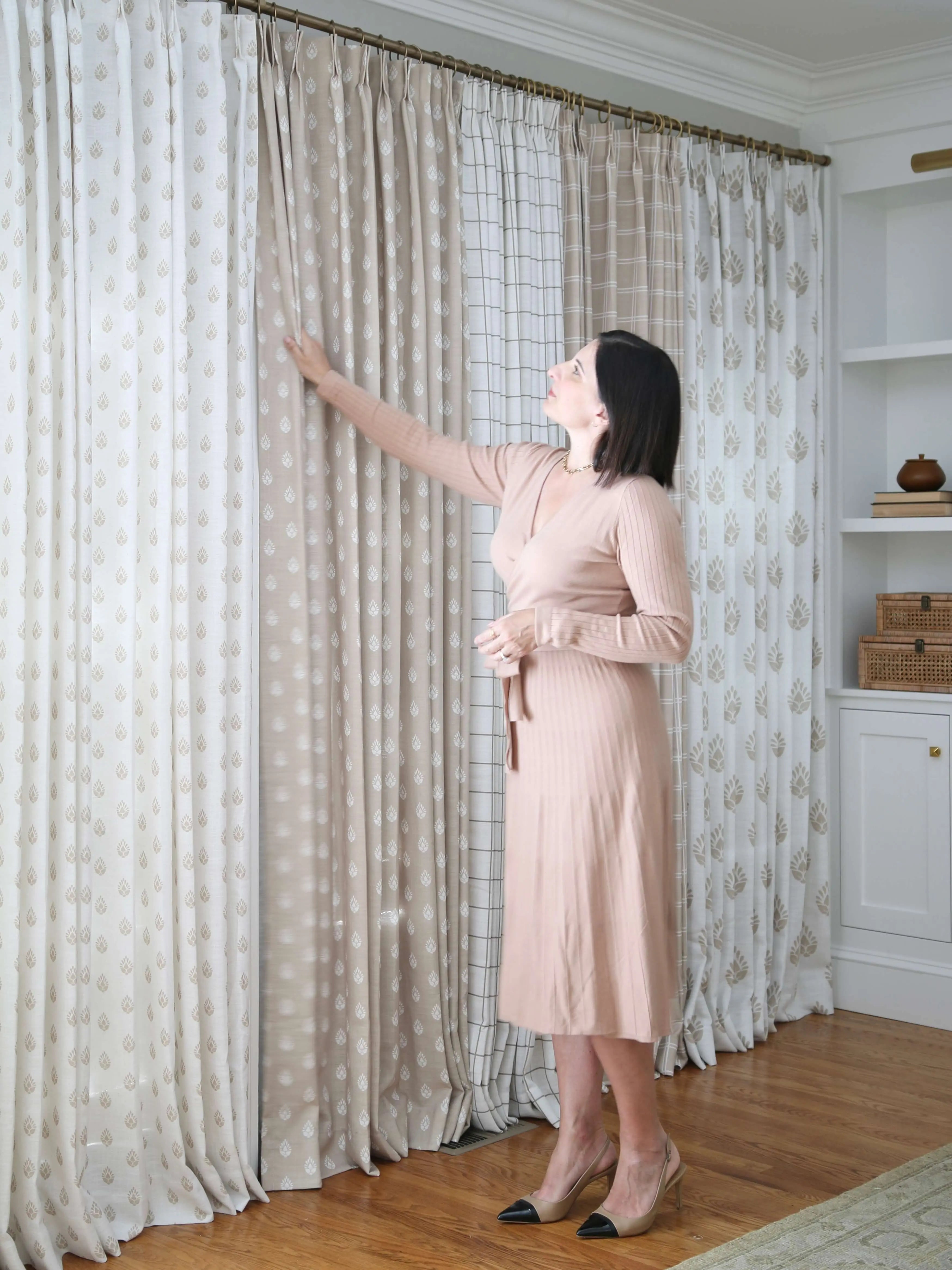Stefana Silber Print Linen Blend Curtain Drapery Pleated TWOPAGES