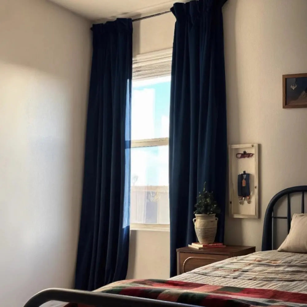 Tavis Premium Velvet Curtain Pleated?-TWOPAGES
