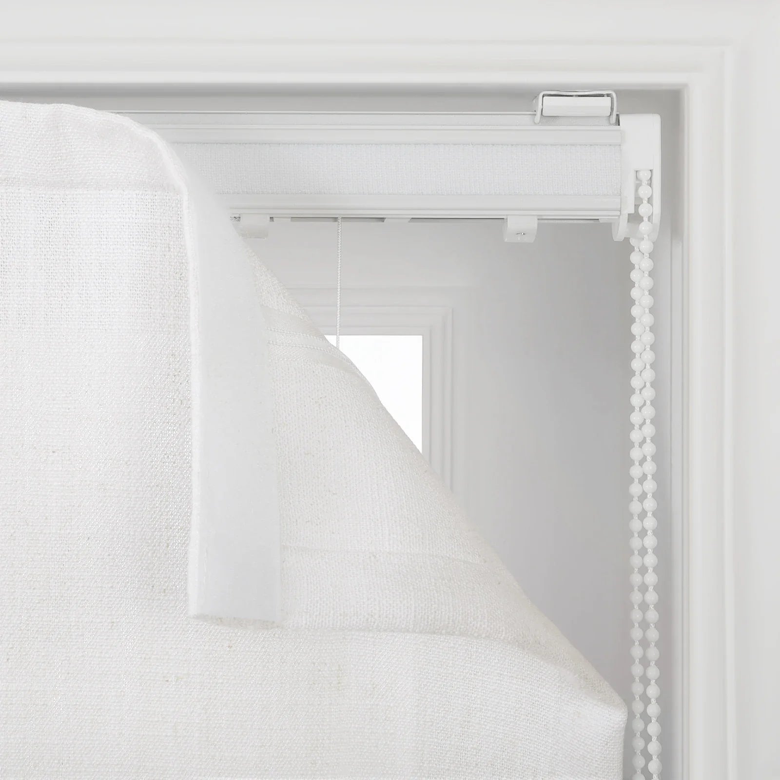 Liz Linen Flat Roman Blind Cord Lift
