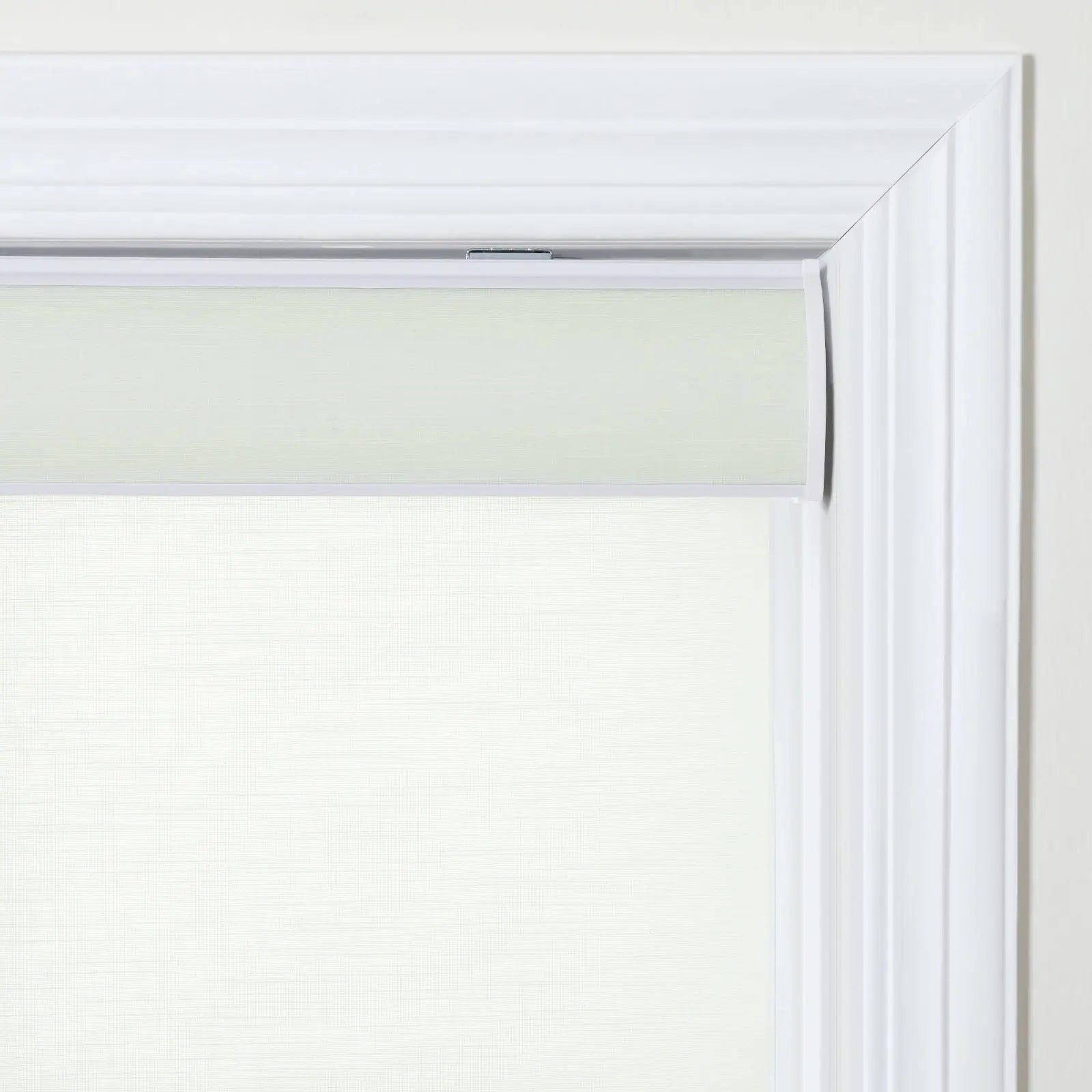 Alvin Boutique Room Darkening Cordless Roller Blinds-?-TWOPAGES