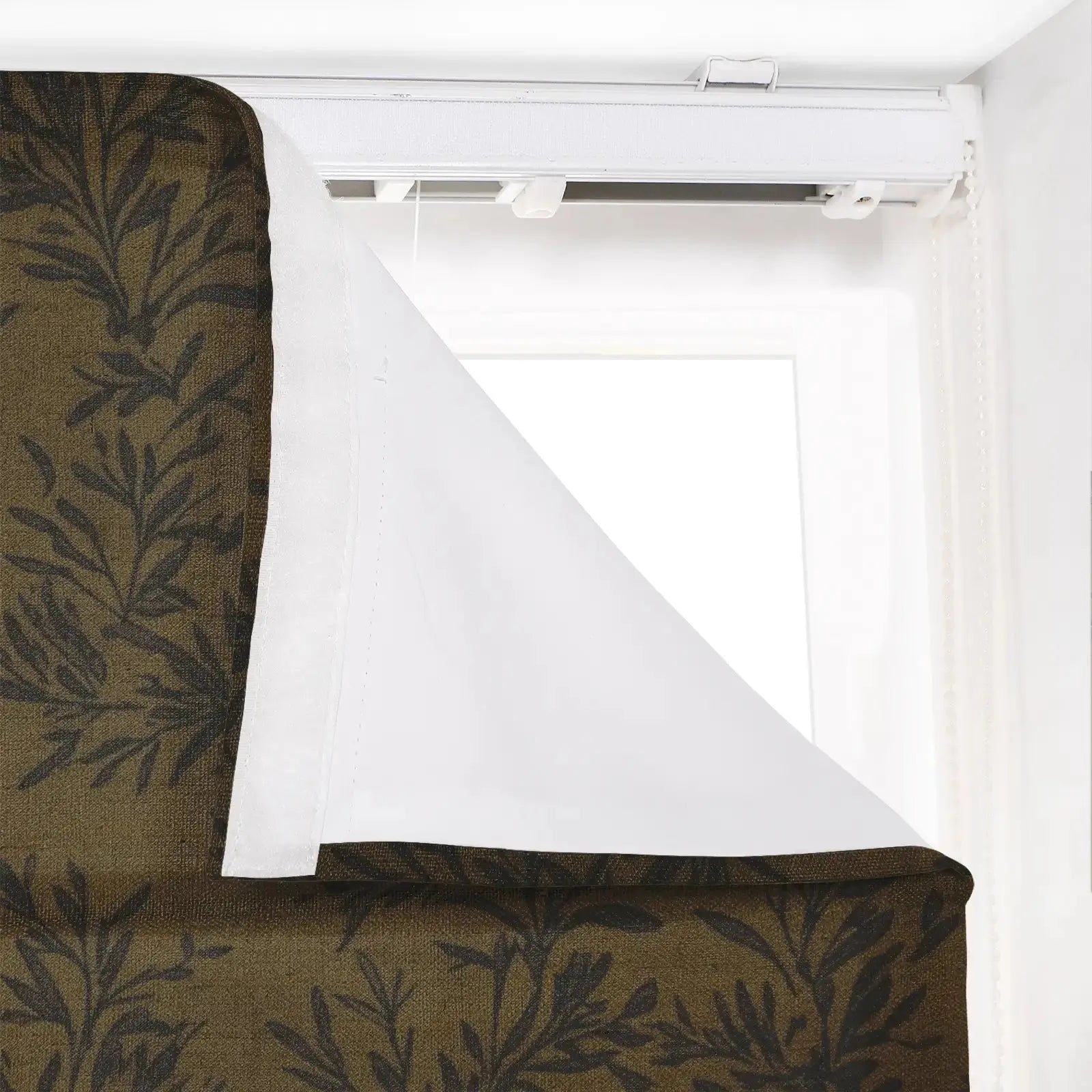 Sara Le Printed Roman Shade Cord Lift -TWOPAGES