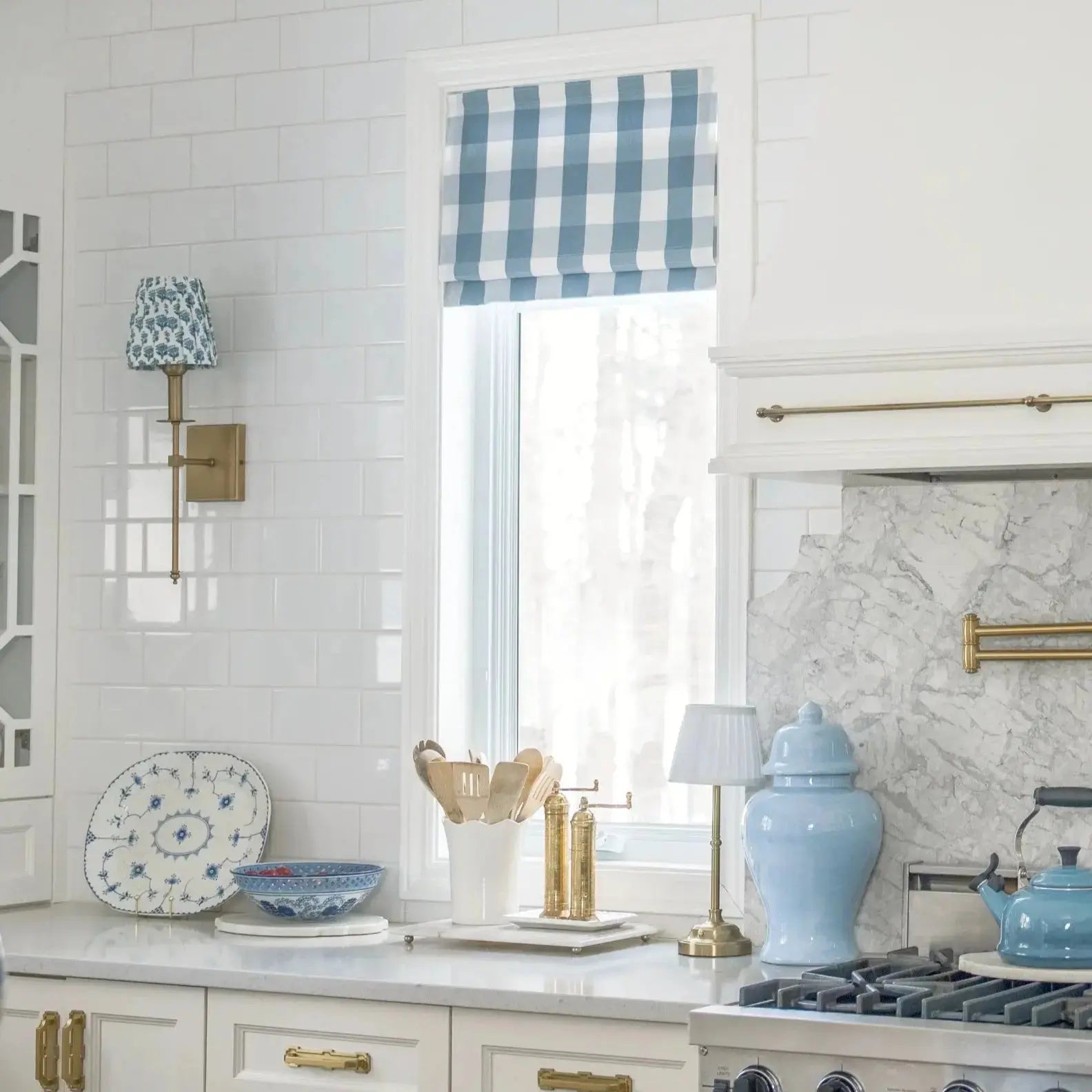 Celia Patterned Roman Shade Cordless -TWOPAGES