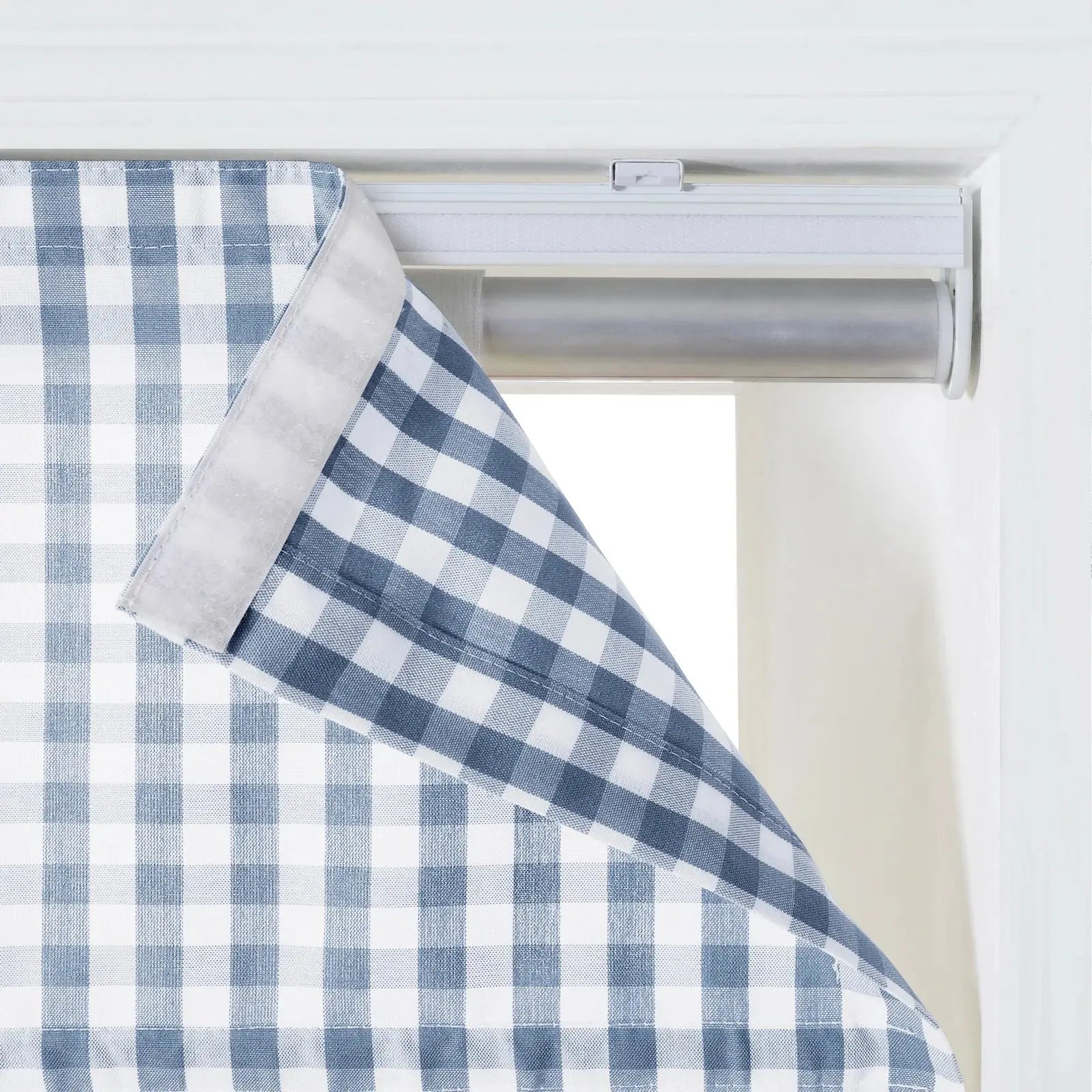 Celia Patterned Roman Shade Cordless -TWOPAGES