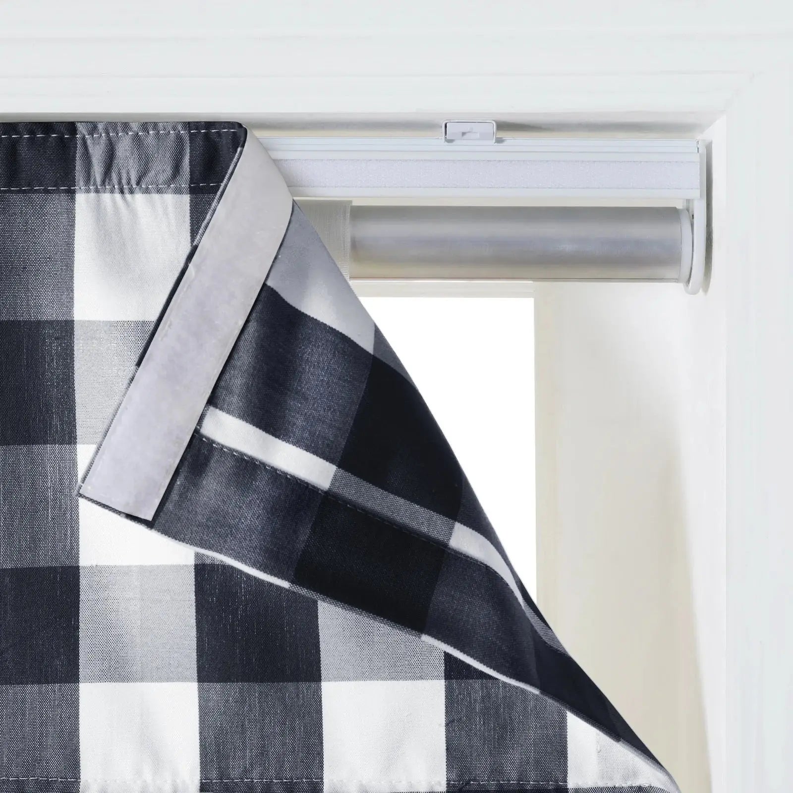 Celia Patterned Roman Shade Cordless -TWOPAGES
