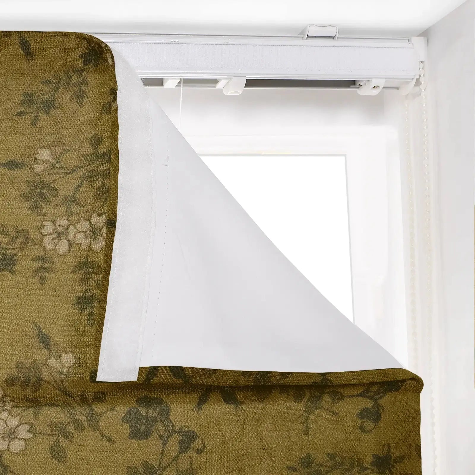 Sara Le Printed Roman Shade Cord Lift -TWOPAGES