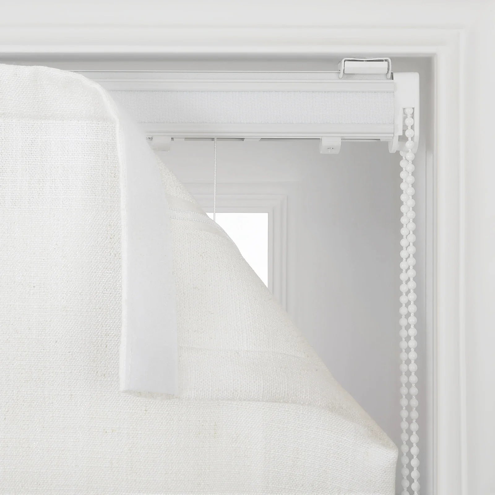Liz Linen Flat Roman Blind Cord Lift