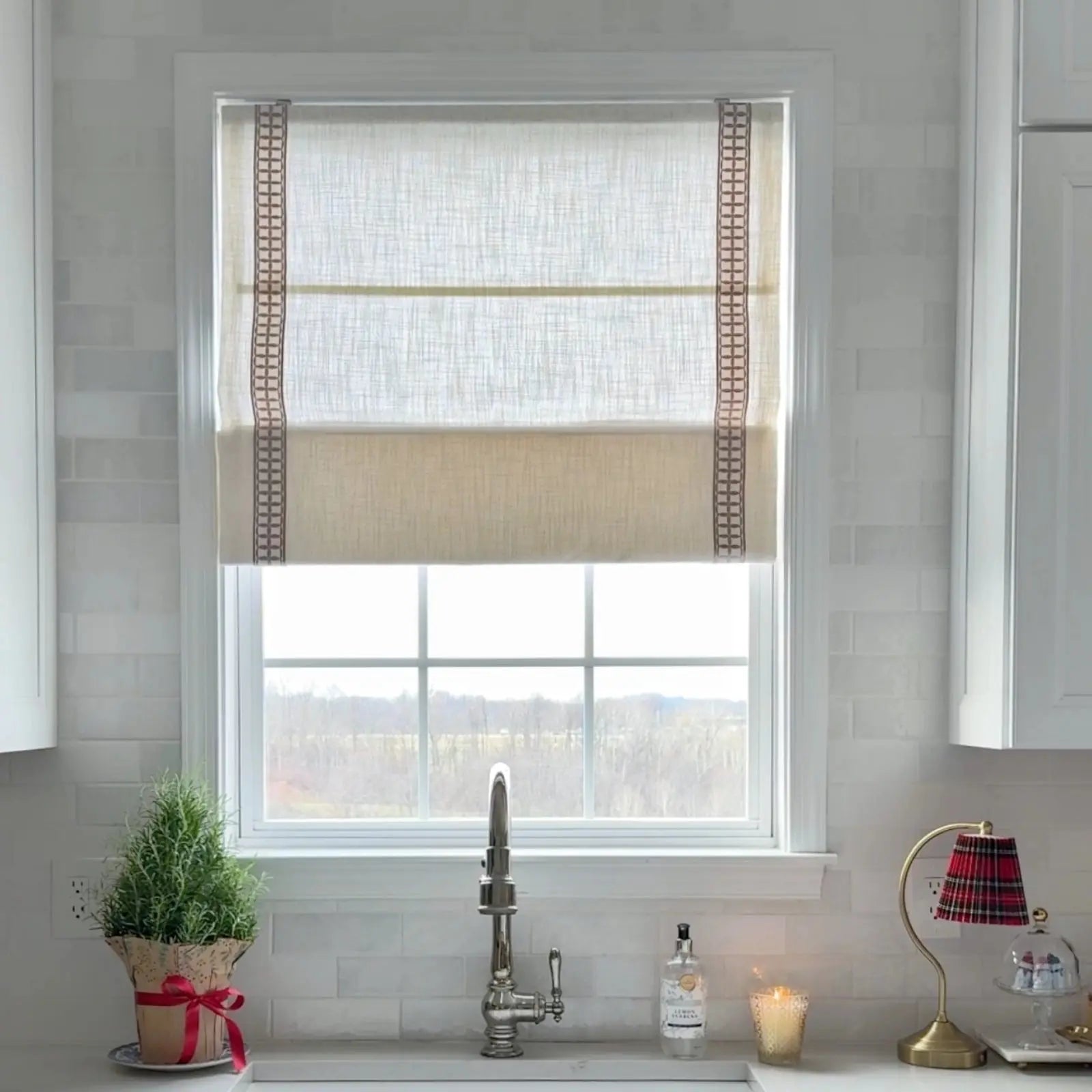Custom Roman Shade with Trim Border Cordless- -TWOPAGES