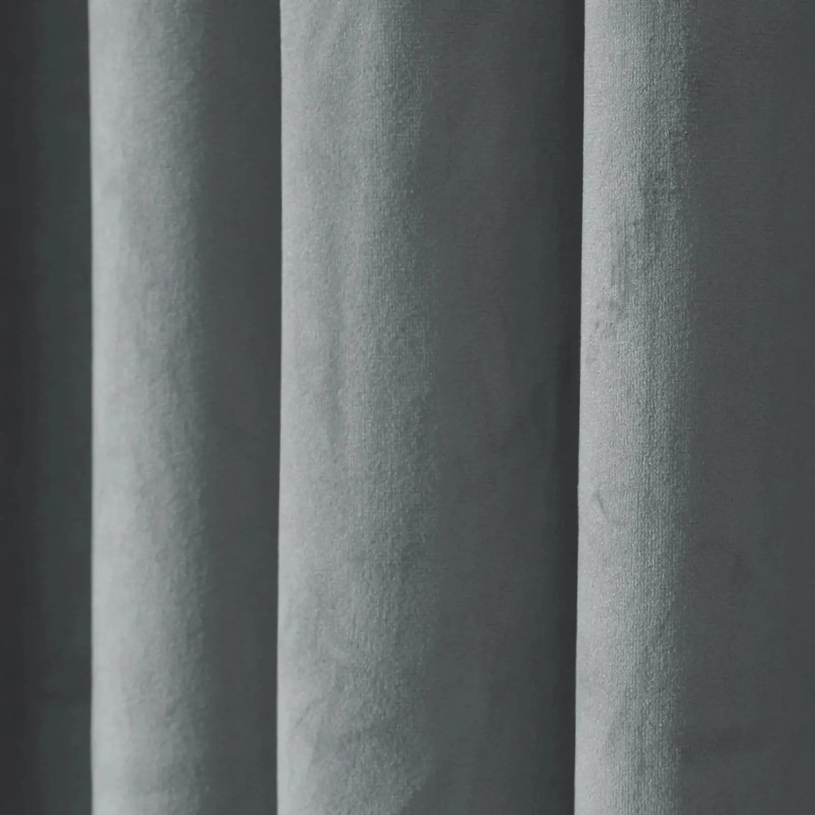 Birkin Velvet Curtain Pleated -TWOPAGES