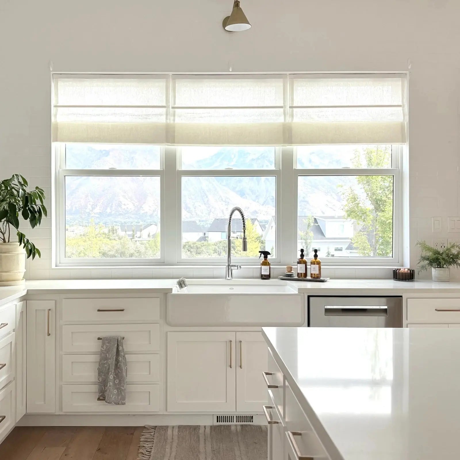 Patti Belgian Linen Roman Shade Cordless -TWOPAGES