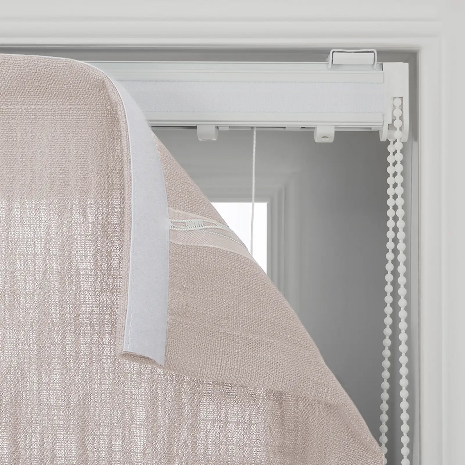 Liz Linen Flat Roman Blind Cord Lift