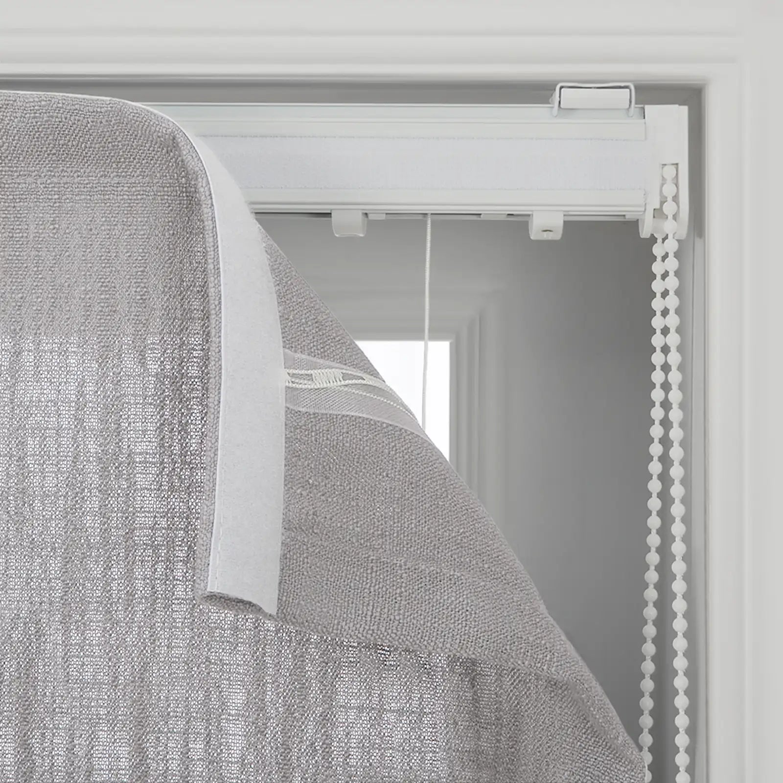 Liz Linen Flat Roman Blind Cord Lift