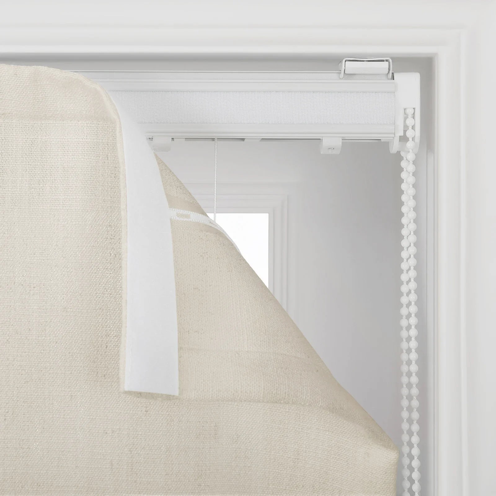 Liz Linen Flat Roman Blind Cord Lift