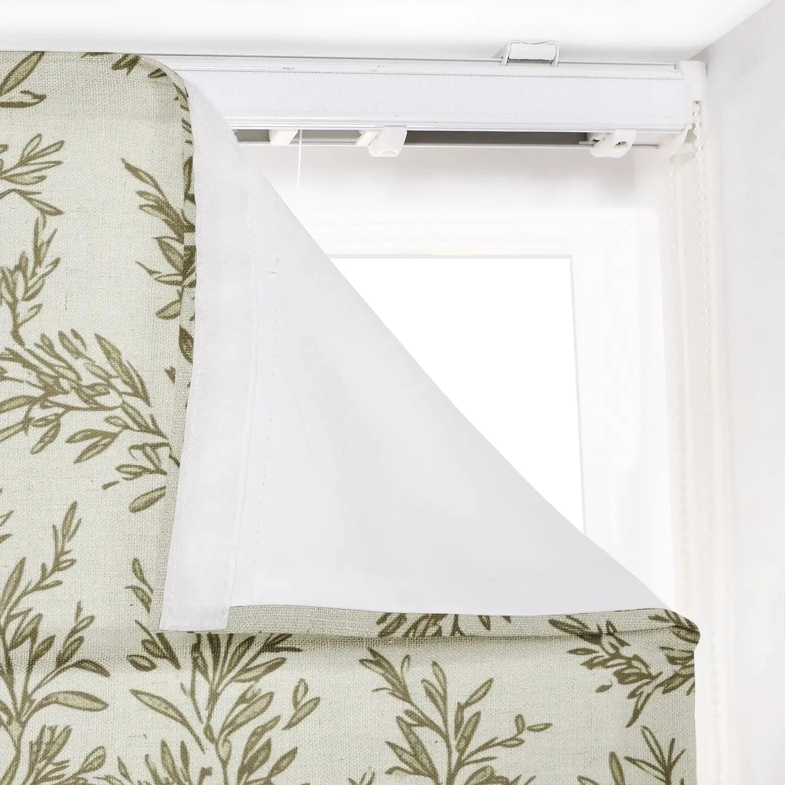 Sara Le Printed Roman Shade Cord Lift -TWOPAGES