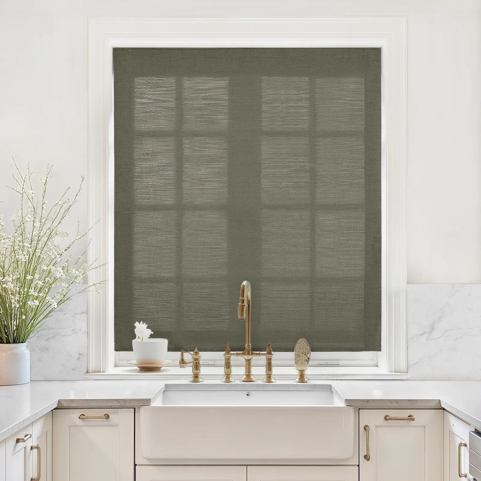 Liz Linen Relaxed Roman Blind Cord Lift