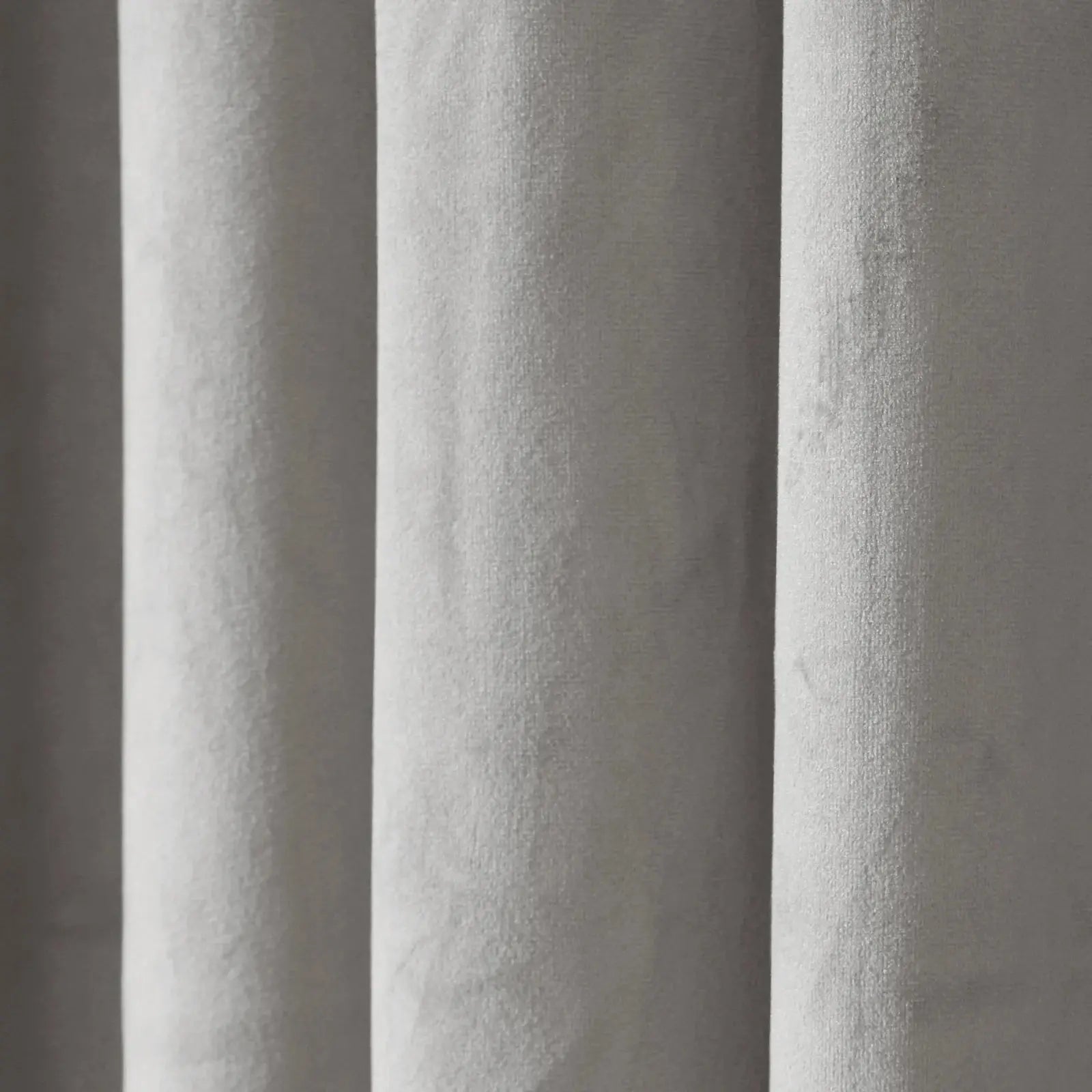 Birkin Velvet Curtain Pleated -TWOPAGES