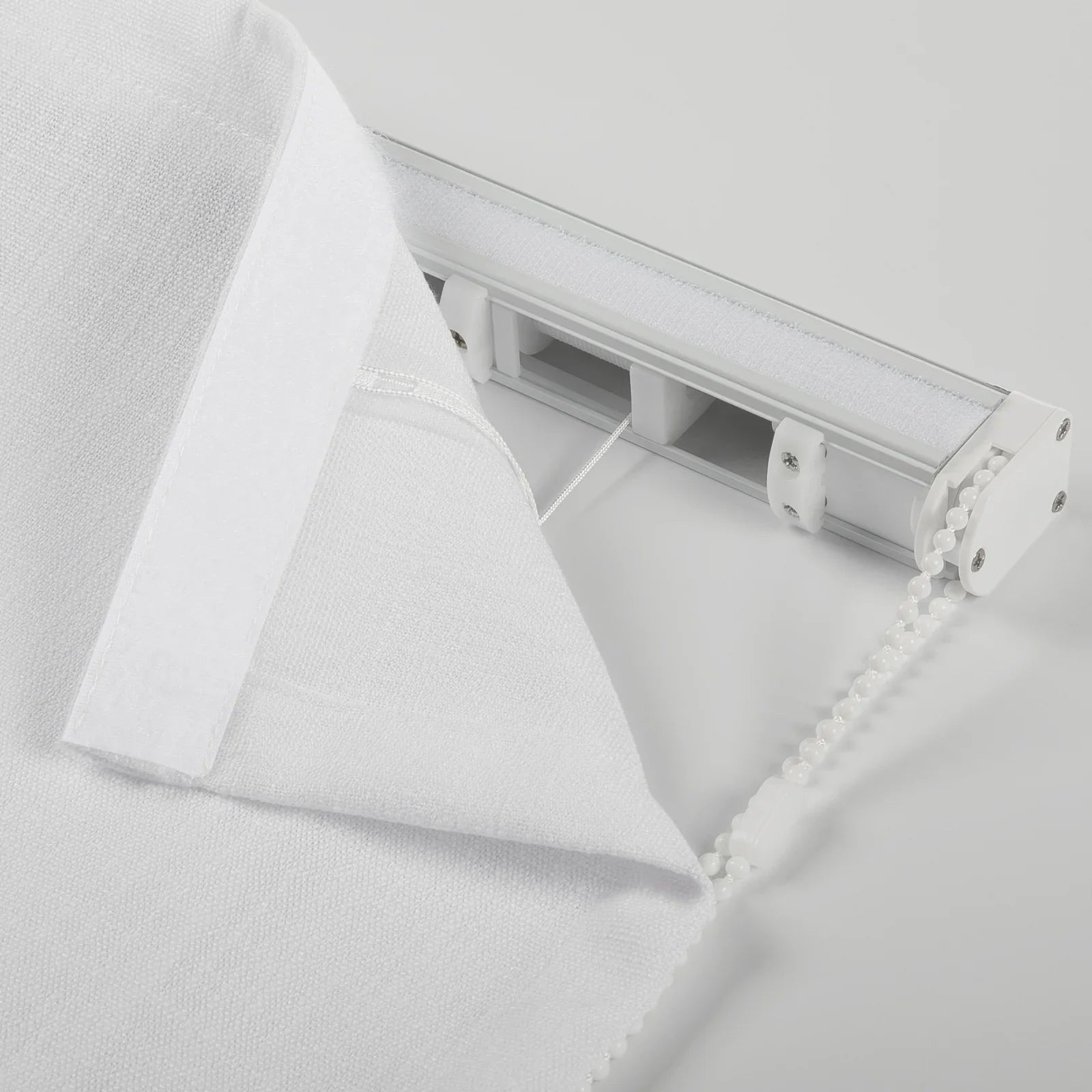 Liz Linen Flat Roman Blind Cord Lift