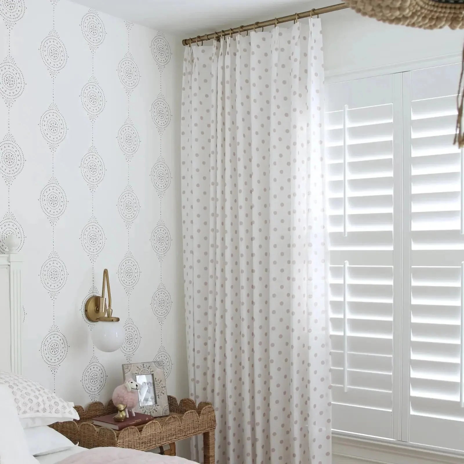 Stefana Silber Print Linen Blend Curtain Drapery Pleated TWOPAGES