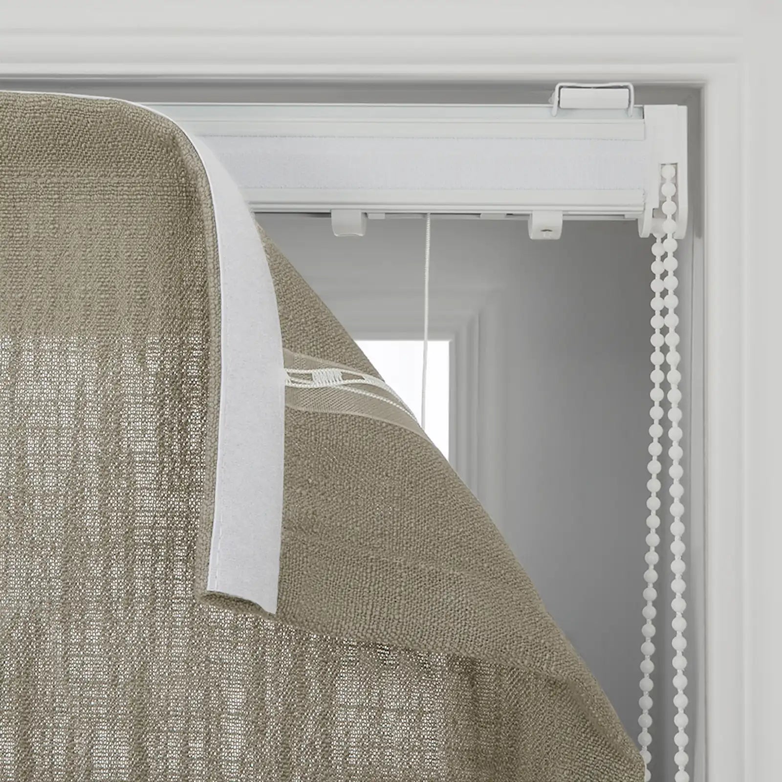 Liz Linen Flat Roman Blind Cord Lift
