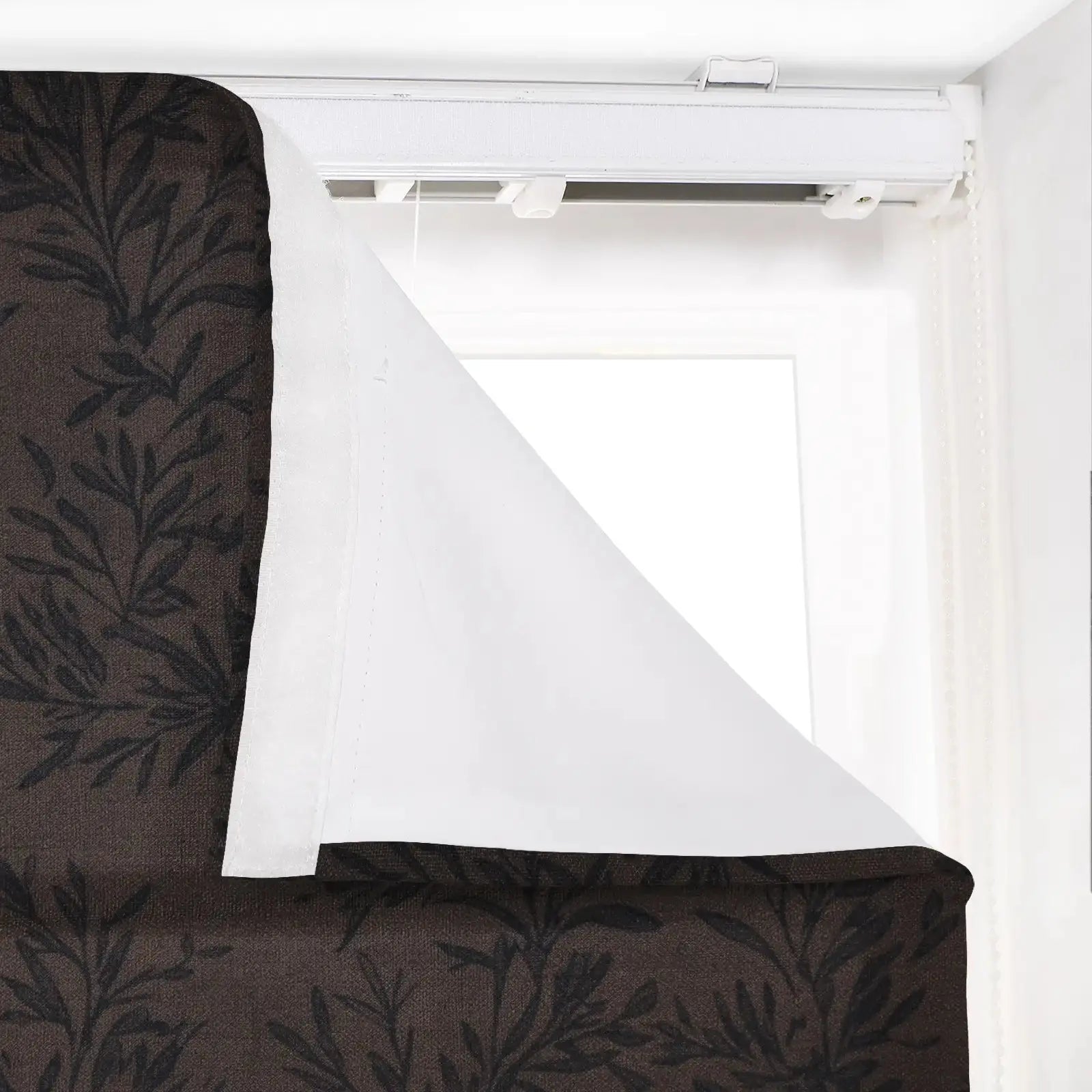 Sara Le Printed Roman Shade Cord Lift -TWOPAGES